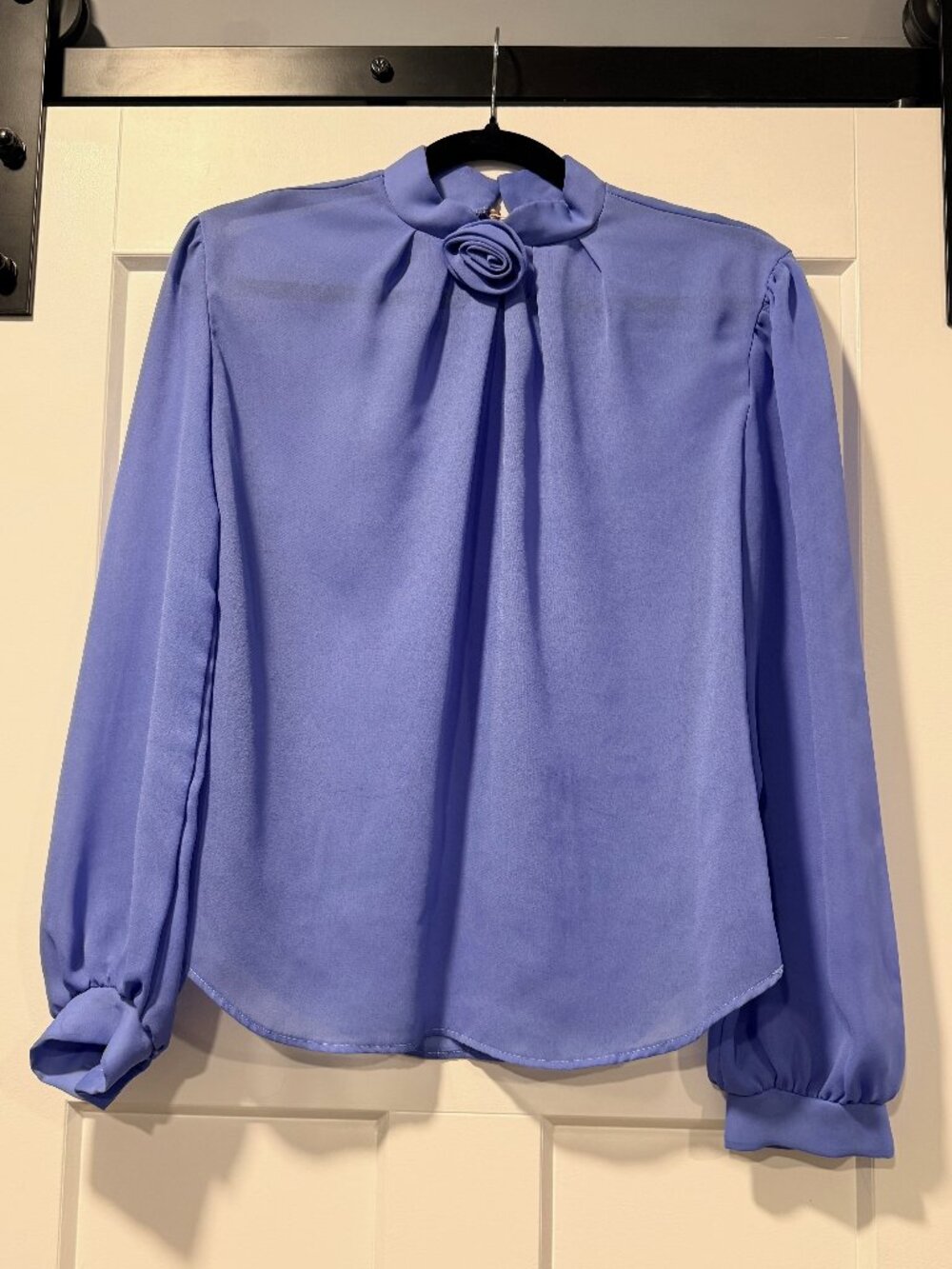 Vintage Bedford Fair Periwinkle Flower Neck Polyester Blouse Ladies Size 12